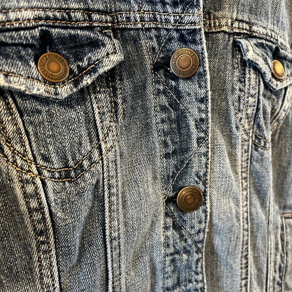 Custom Embroidered Guitar and Floral American Eagle Jean Jacket - Picture 6 of 8